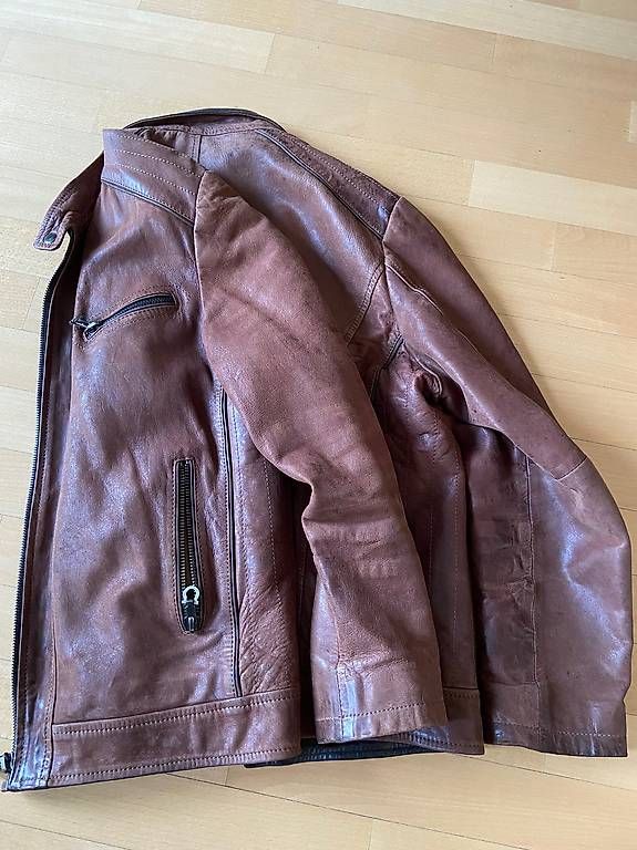Giacche: Lederjacke Grösse M – Usato da Herrliberg venduto da Herrliberg 4