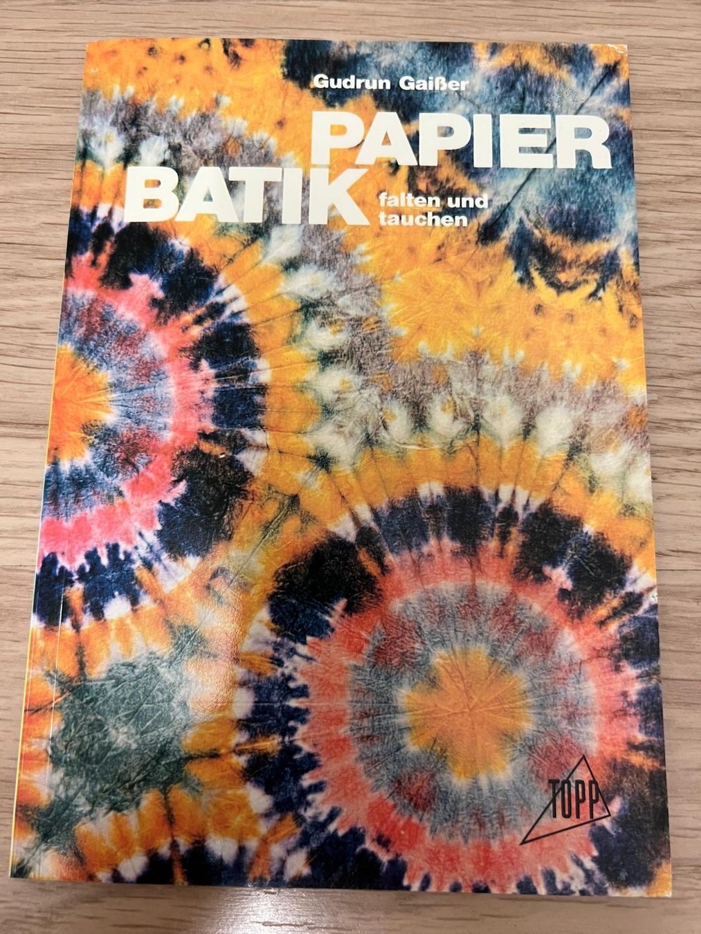 Libri: Batik Papier Buch: Falten und Färben – Usato da Sargans venduto da magico_lazio