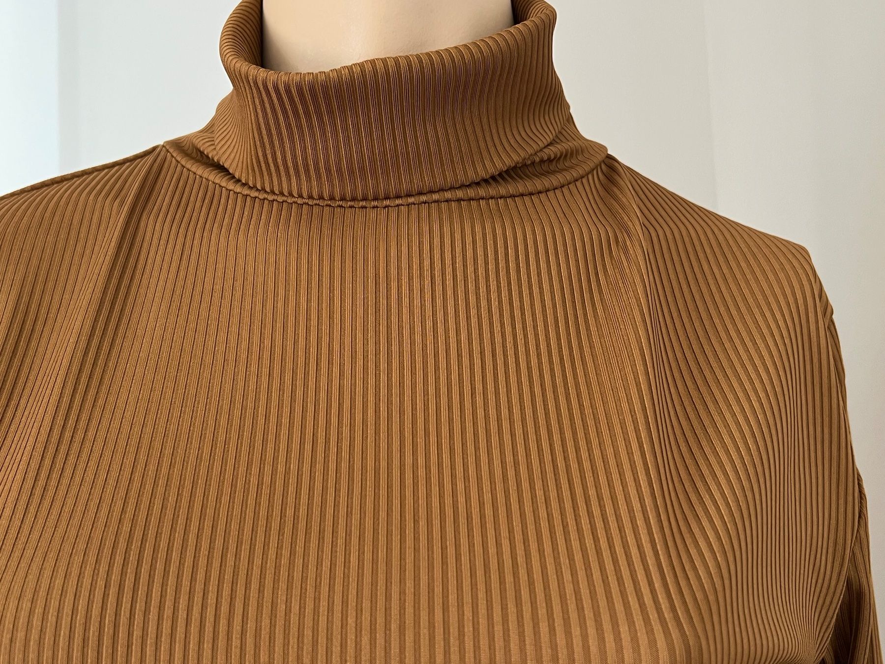 Maglioni & Felpe: My Essential Wardrobe Rollkragenpullover Gr. L  neu – Nuovo (secondo la descrizione) da Zürich venduto da ost_5sdl 5
