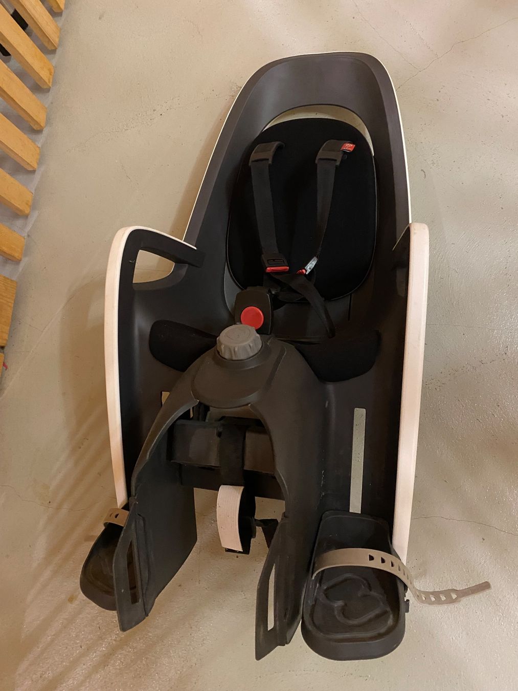 Hamax Ersatzteile: Hamax Caress C3 Velokindersitz – Gebraucht aus Allenwinden von guetzli20 3