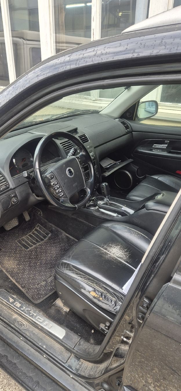 KGM-Ssangyong Autos: Ssangyong Rexton – Gebraucht aus Basel von Cscro06 2
