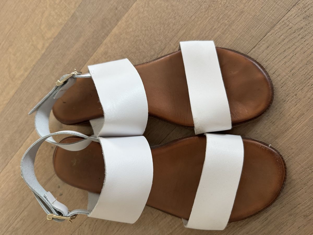 Chaussures femmes: Sandalen Damen Leder Weiss – D'occasion à Zürich par sta_hr9h 1