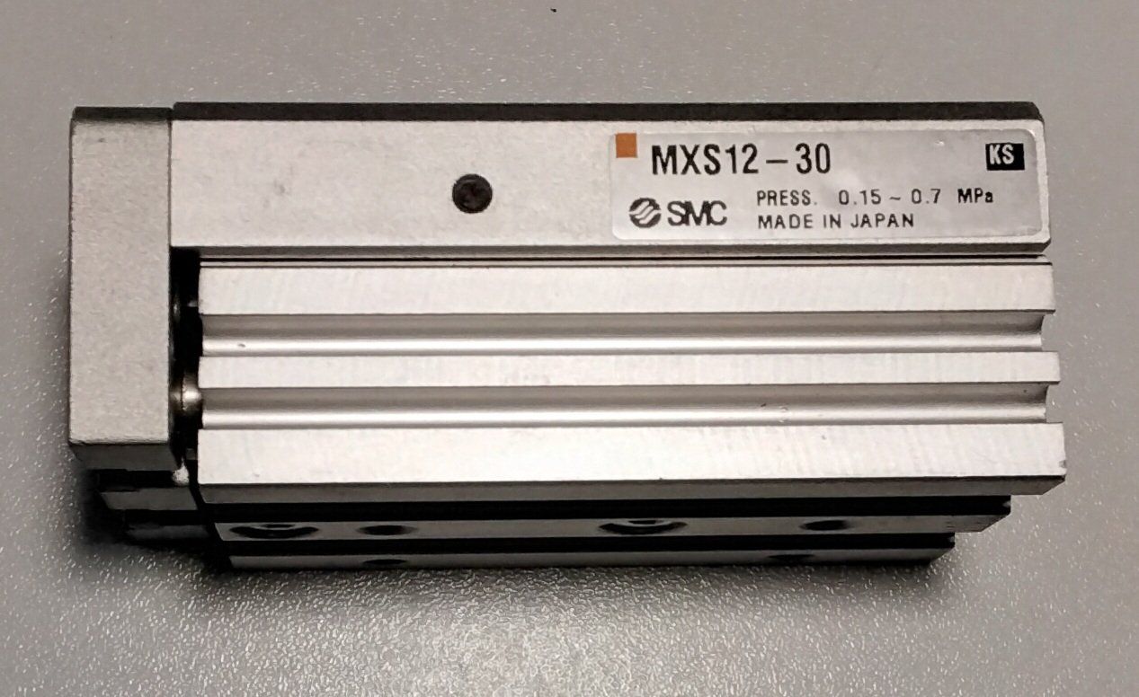 Sonstige Elektronik: SMC MXS12-30 – Gebraucht aus Bussy FR von 023
