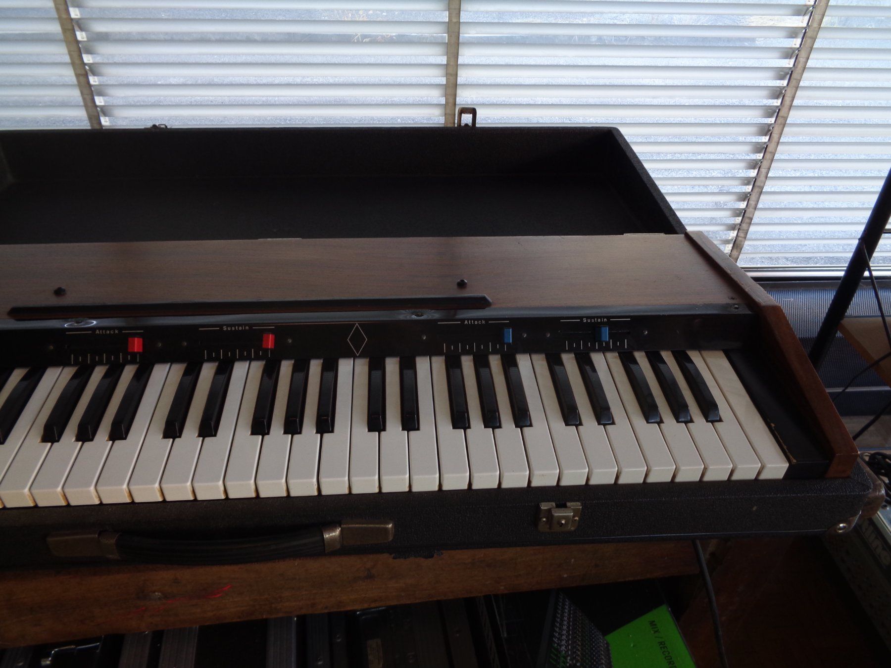 Musikinstrumente: LE logan String Melody II – Gebraucht aus Chiasso von Audio-pro 2