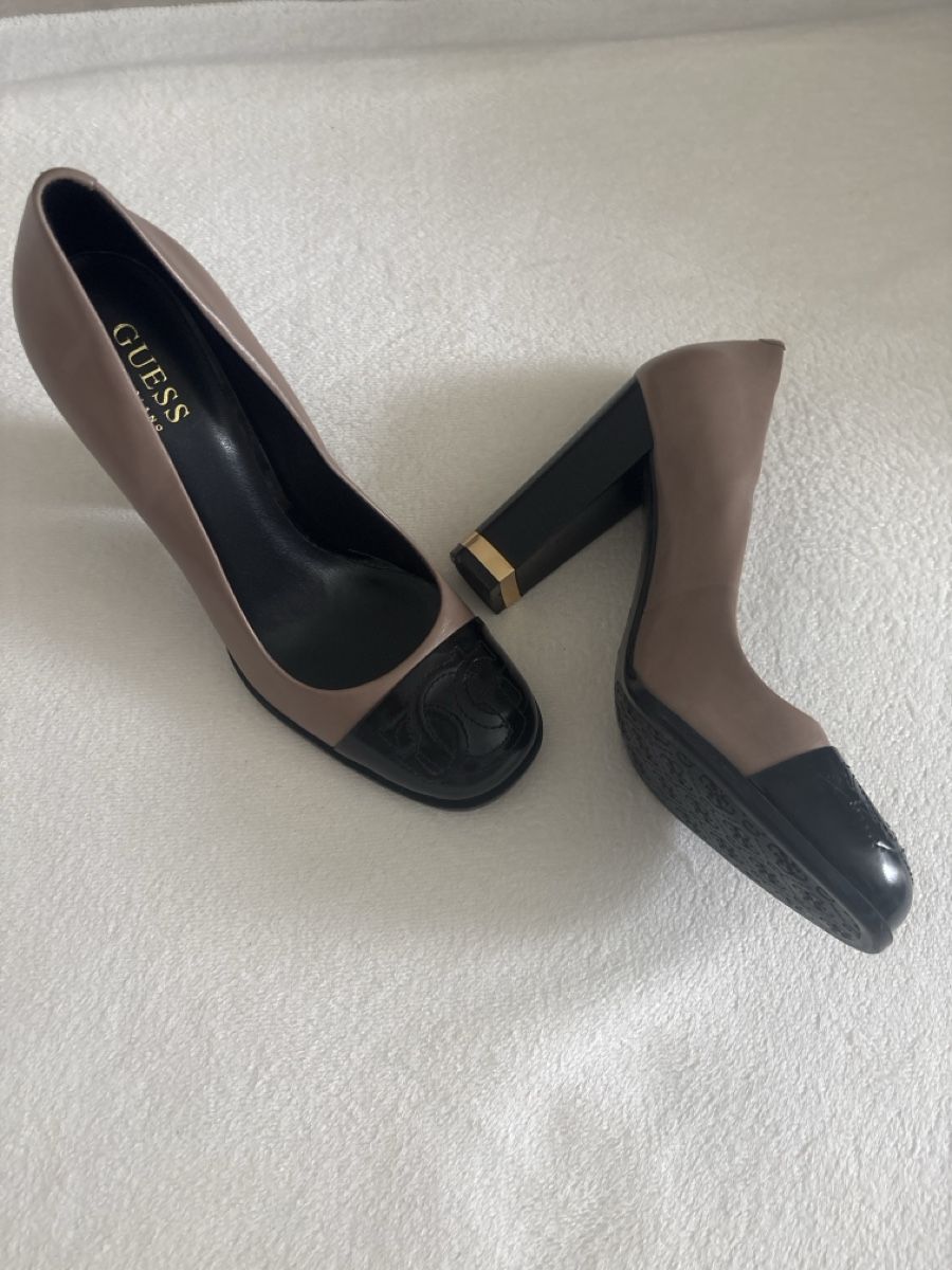 Guess Scarpe da donna: Guess Pumps Gr. 38,5 – Nuovo (secondo la descrizione) da Feusisberg venduto da LadyLook 1
