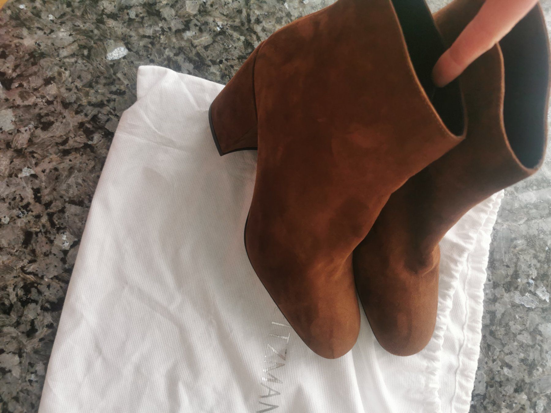 Scarpe da donna: Neue Stuart Weitzman Stiefeletten Grösse 40.5 – Nuovo (secondo la descrizione) da Luzern venduto da heart100 4