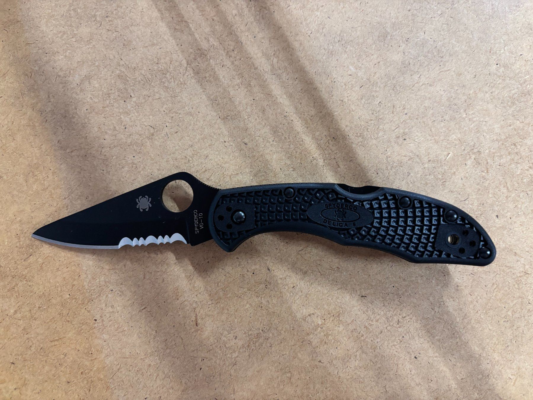 Spyderco Accessoires: Spyderco Delica 4 Lightweight Schwarz – Neuf avec emballage d'origine à Balsthal par allmedba 1