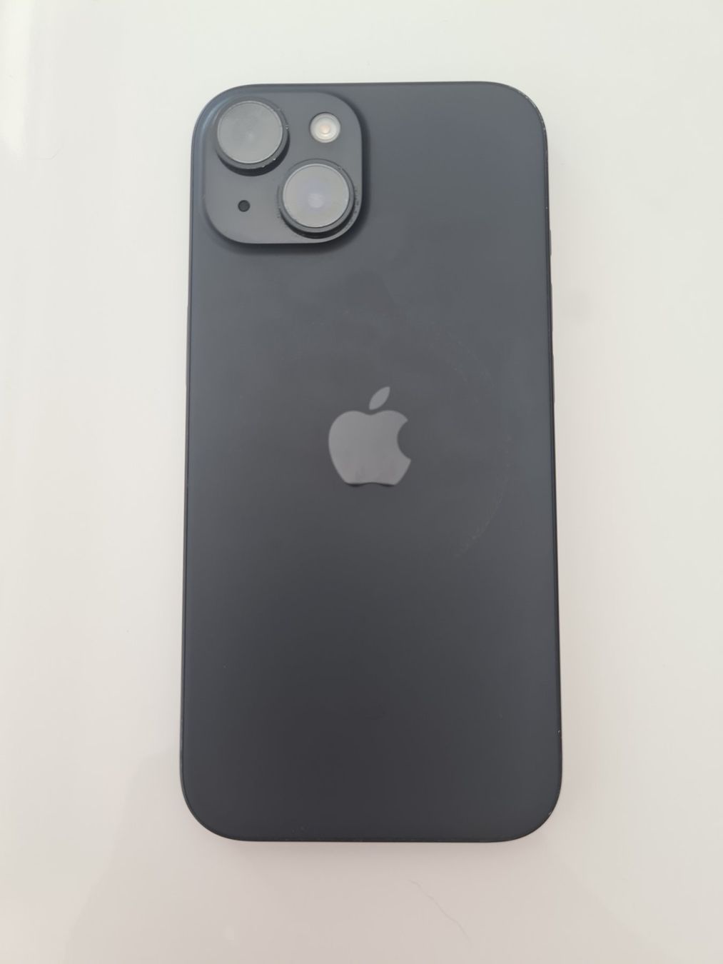 Apple Portables: Iphone 15 128gb black 2024 – D'occasion à Neuchâtel par gae_5dt9