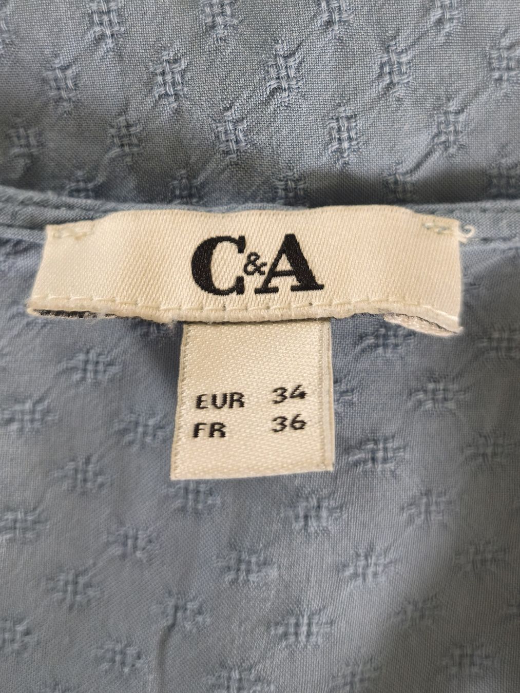 C&A T-Shirts: Shirt C&A hellblau Grösse 34 neuwertig – Neu (gemäss Beschreibung) aus KRIENS von Franzy_Blond10 3