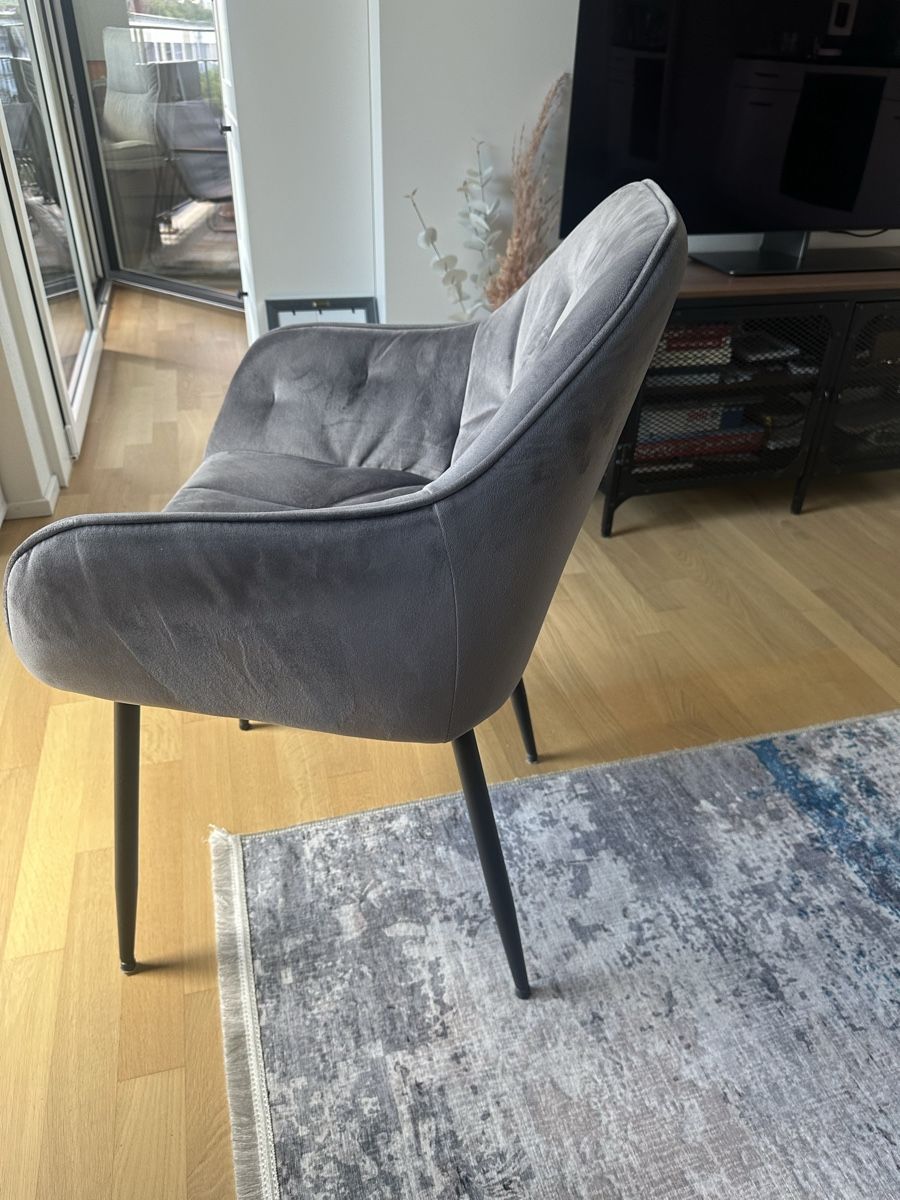 Sedie: Elegant Velvet Dining Chair - Grey – Usato da Luzern venduto da kat_jdv6 3