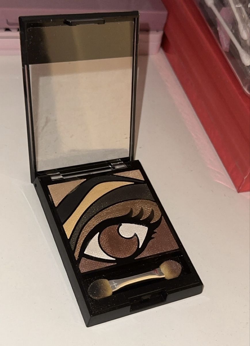 Make-up: Miss Cop Eyeshadow Palette – Usato da Oftringen venduto da tola19