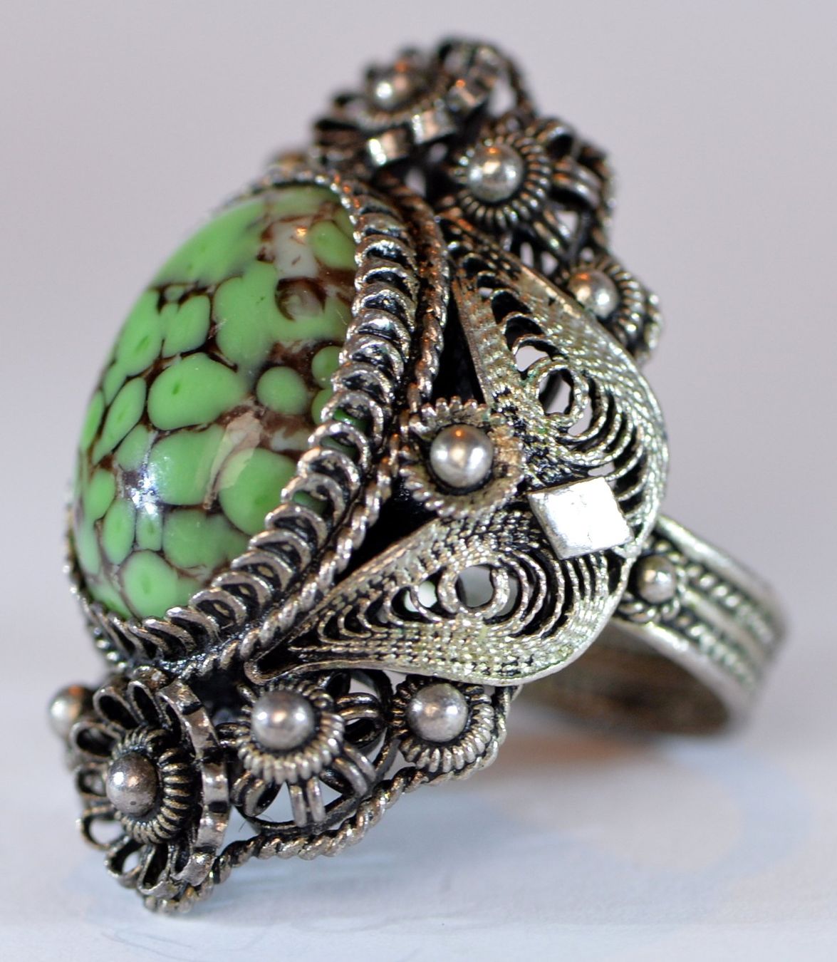 Bagues: Ancienne bague – D'occasion à Neuchâtel par Neuchatel 2