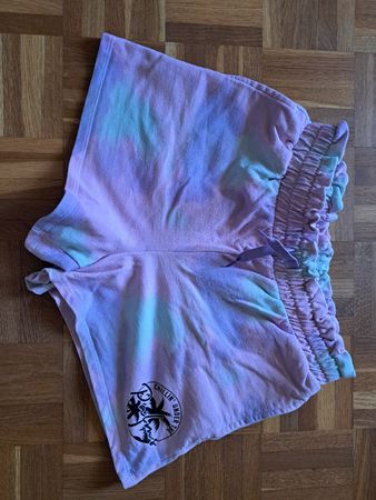 Shorts mit Print Grösse 158/164 guter Zustand!