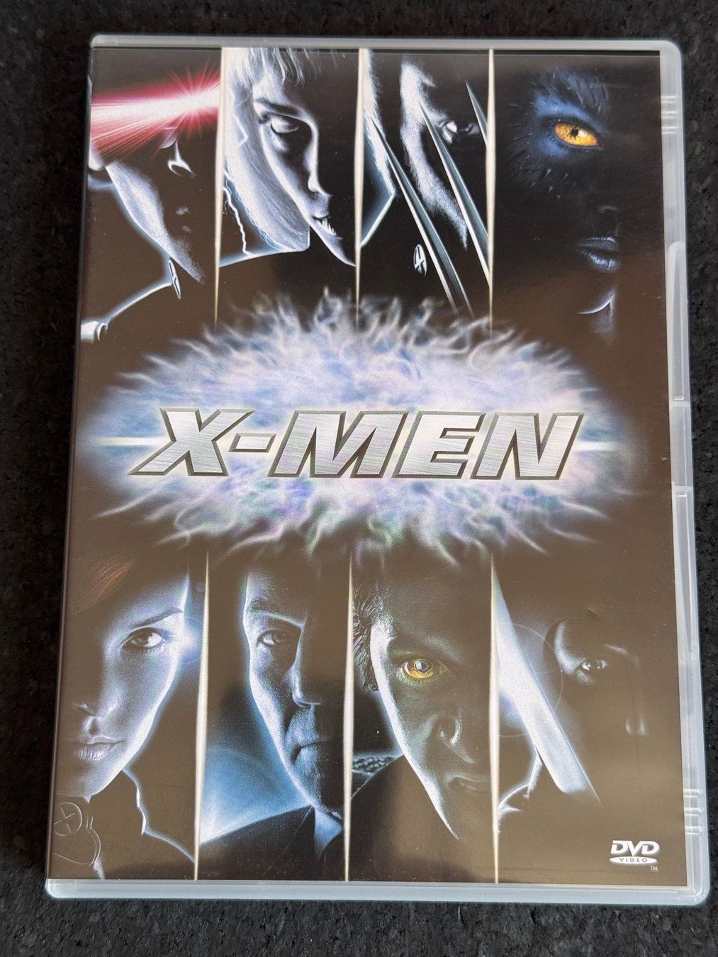 Tutti i DVDs: X-MEN DVD DE/EN – Usato da Fribourg venduto da tschjoly