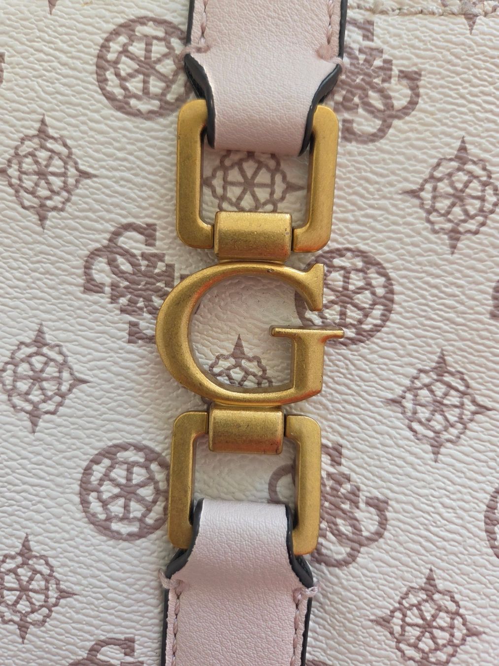 Guess Borse da donna: Umhängetasche von GUESS – Usato da Oberrieden venduto da Smart570 6