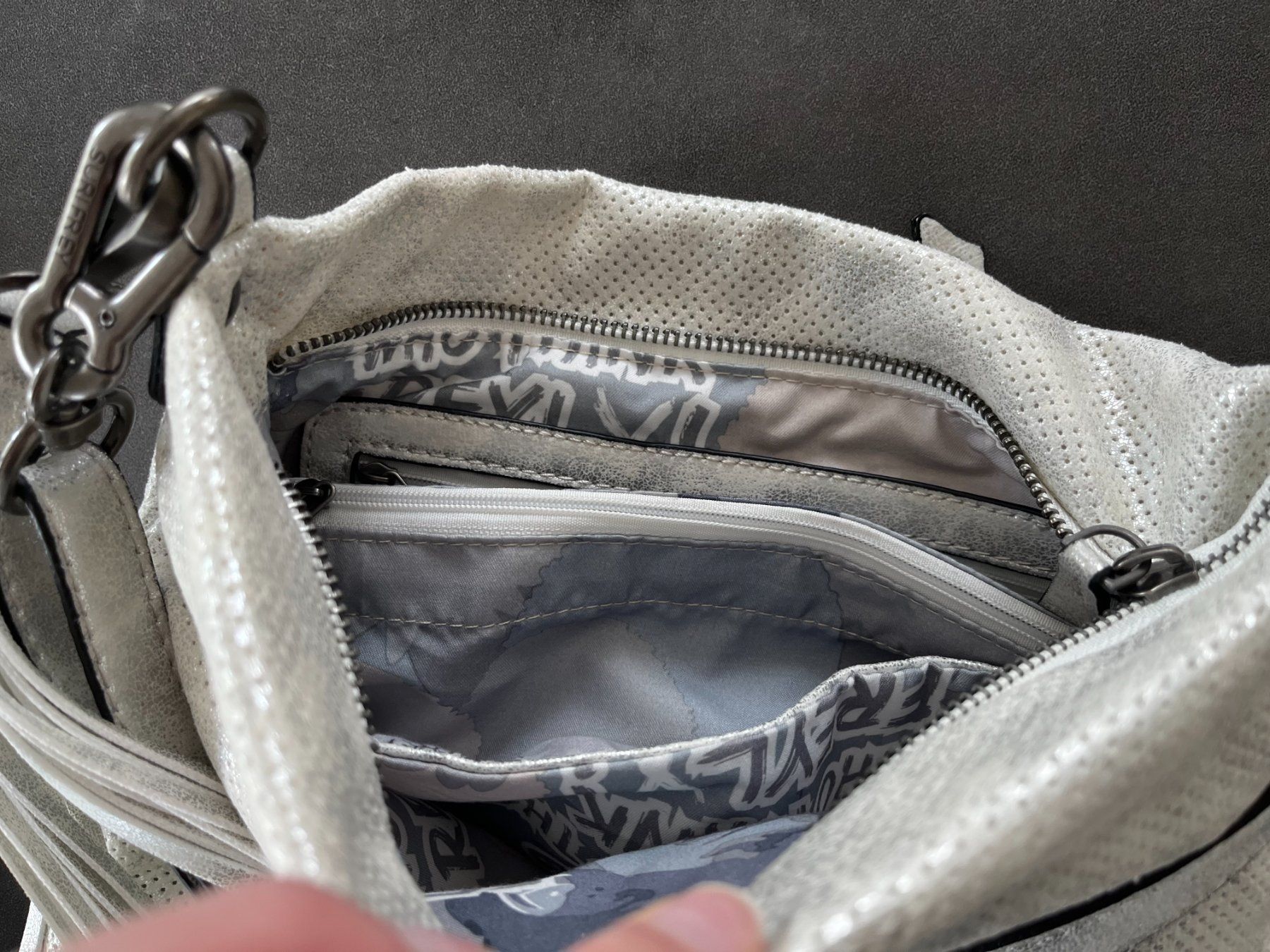 Suri Frey Borse da donna: Damenhandtasche von Suri Frey – Usato da Schinznach Dorf venduto da Joyce75 2