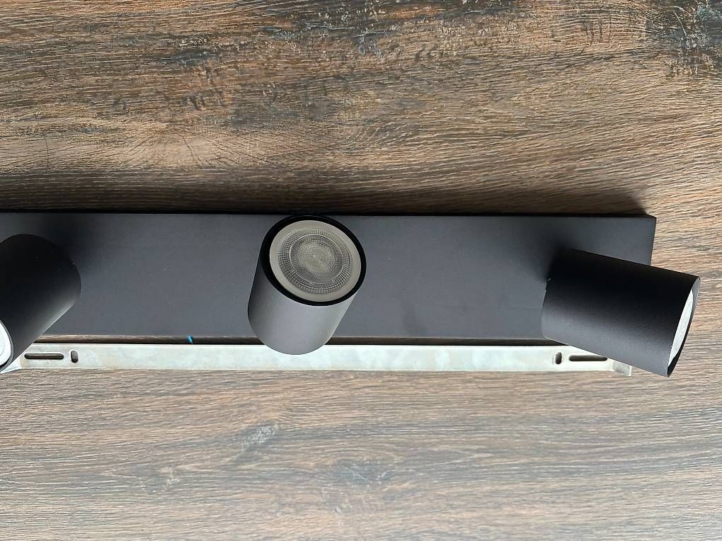 Lampadari & plafoniere: Philips Hue Runner  3er Decken-Spot, GU10, schwarz – Usato da Uerkheim venduto da eryx01