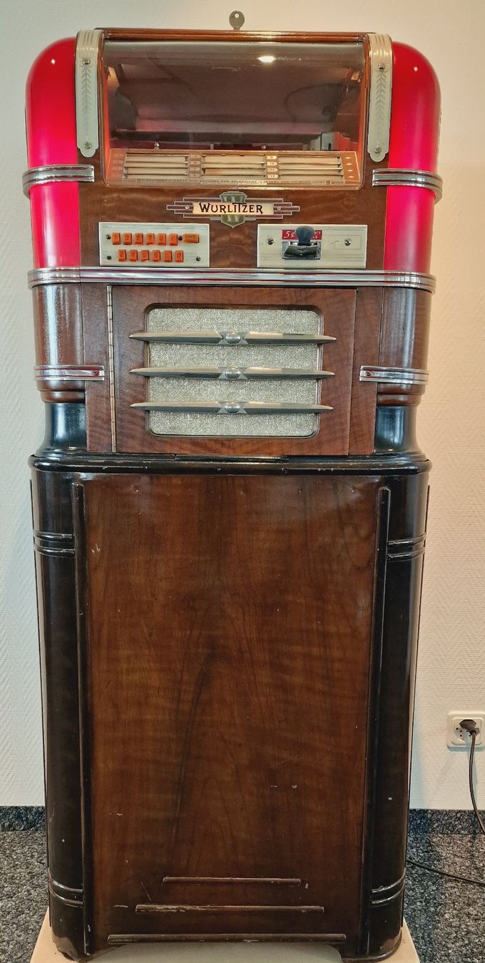 Wurlitzer Jukebox: Wurlitzer Musikbox Jukebox Modell 61 – Usato da Geroldswil venduto da jukeman