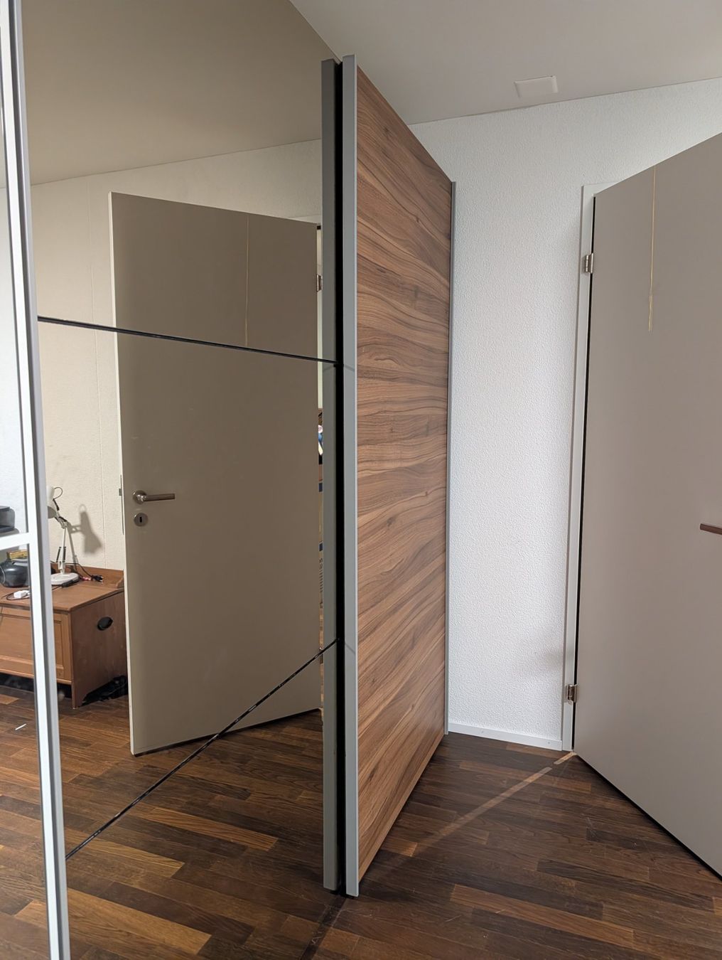 Armoires: Kleiderschrank – D'occasion à Pfäffikon ZH par shanik85 3