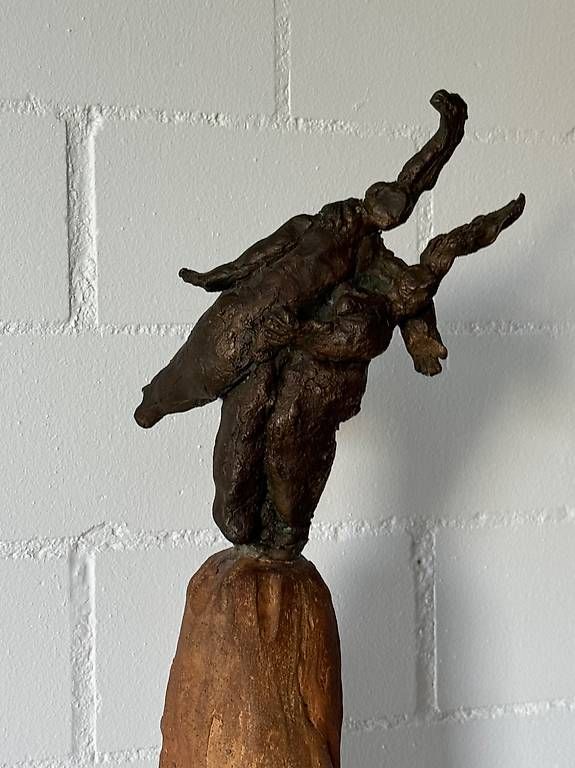 Sculptures & Statues: BRONZE FIGUR auf TERRACOTTA SÄULE – D'occasion à Zuchwil par Olea 1