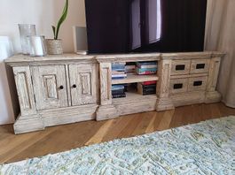 Rustikales TV-Board / Lowboard aus Massivholz (Shabby Chic)