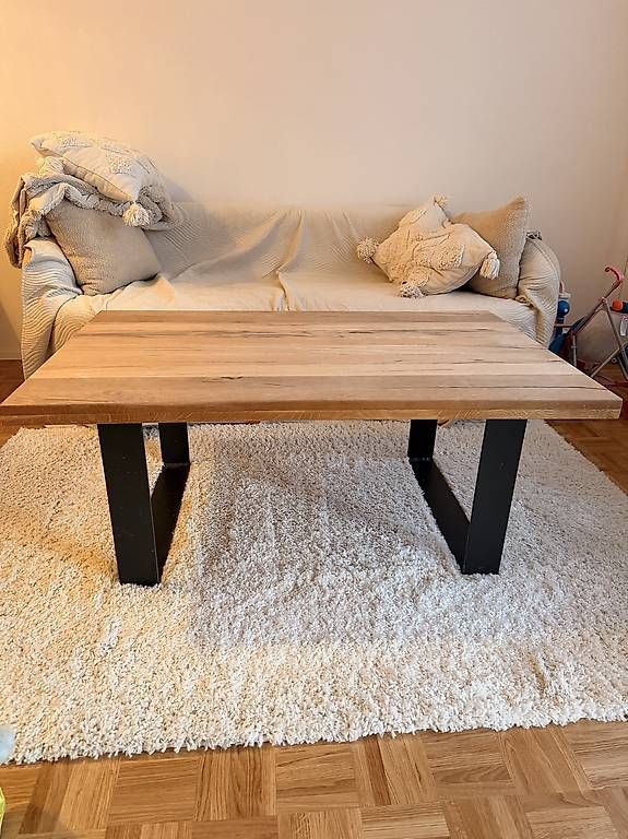 Articoli in legno: Couchtisch Massivholz – Usato da Frauenfeld venduto da diwy 1