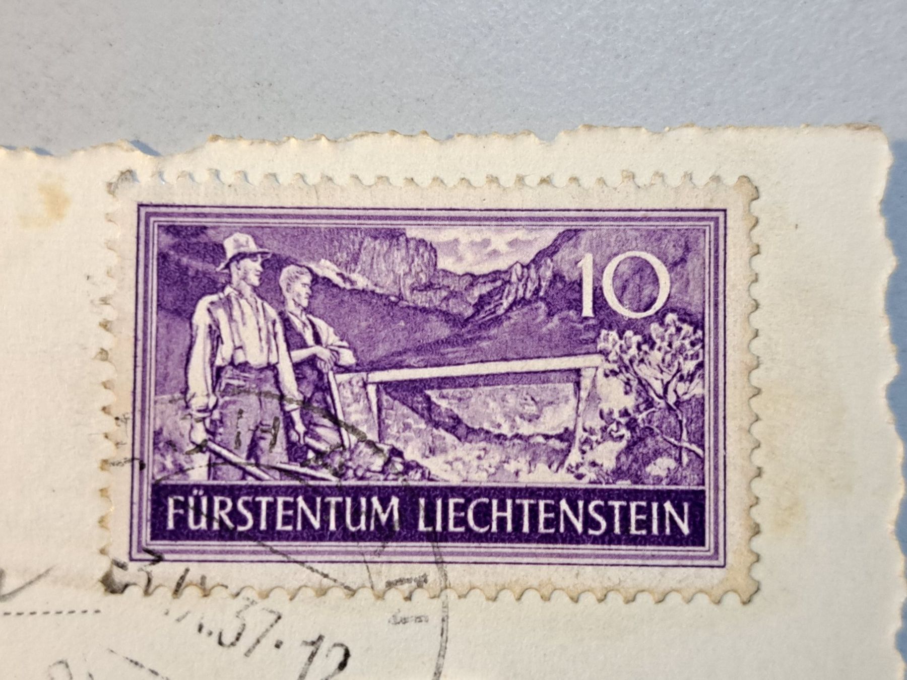 Cartoline postali: AK Balzers Fliegeraufnahme – Usato da Kirchberg BE venduto da Soldino 2