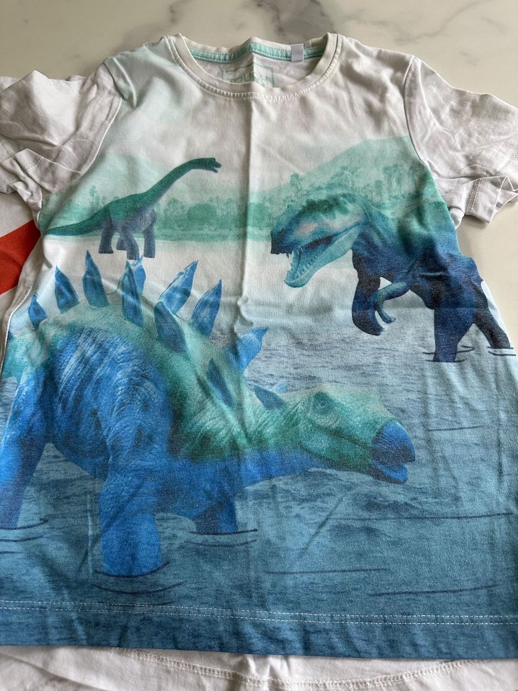 Camicie, T-shirt & Polo: 2 T-shirts 1 Hemd - Set / Grösse 122 – Usato da Lausen venduto da Swissart123 3