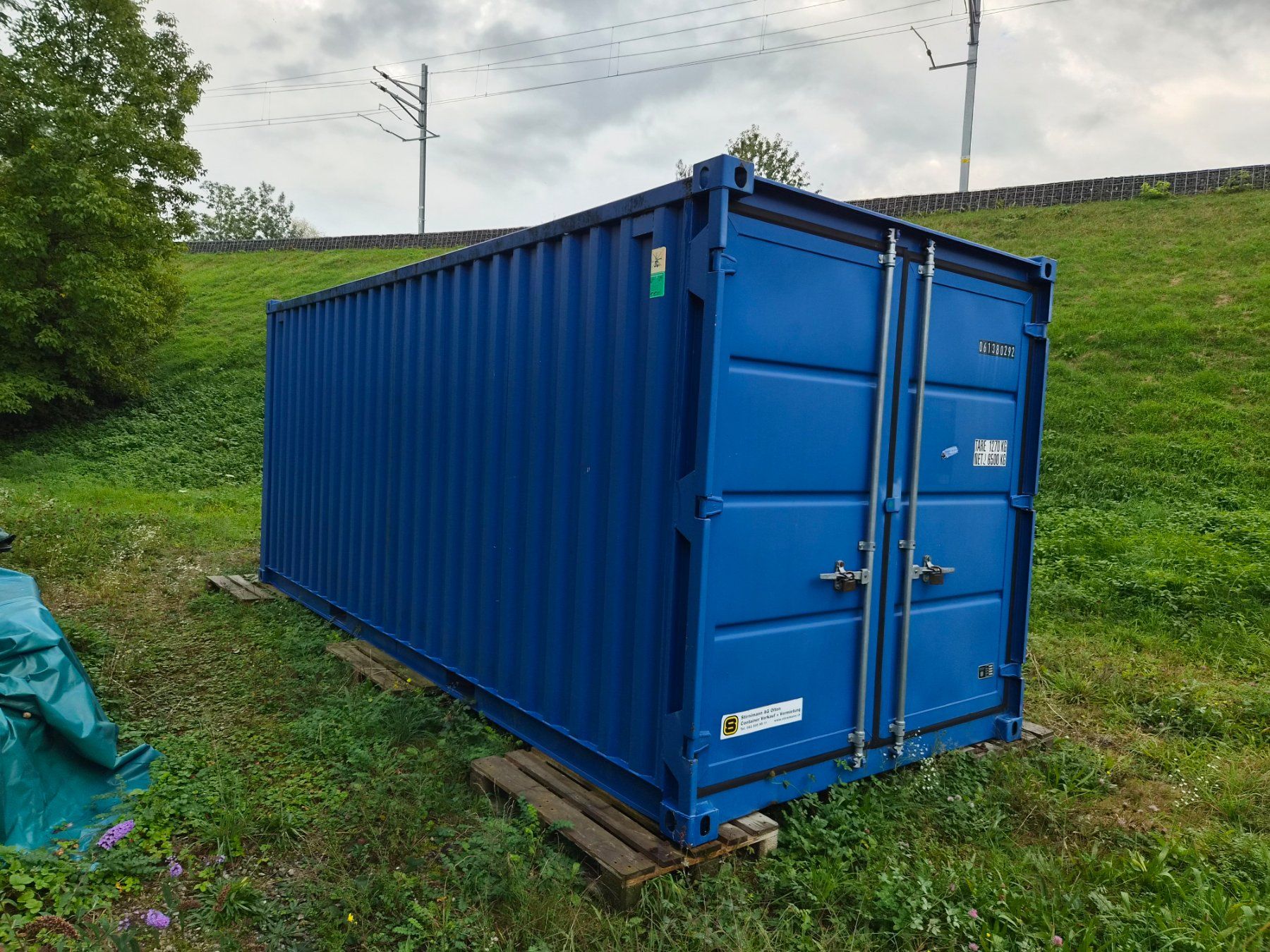 Autres articles bureau & commerces: Schiffscontainer 20 Fuss – D'occasion à Dürnten par jungfarmer10 1