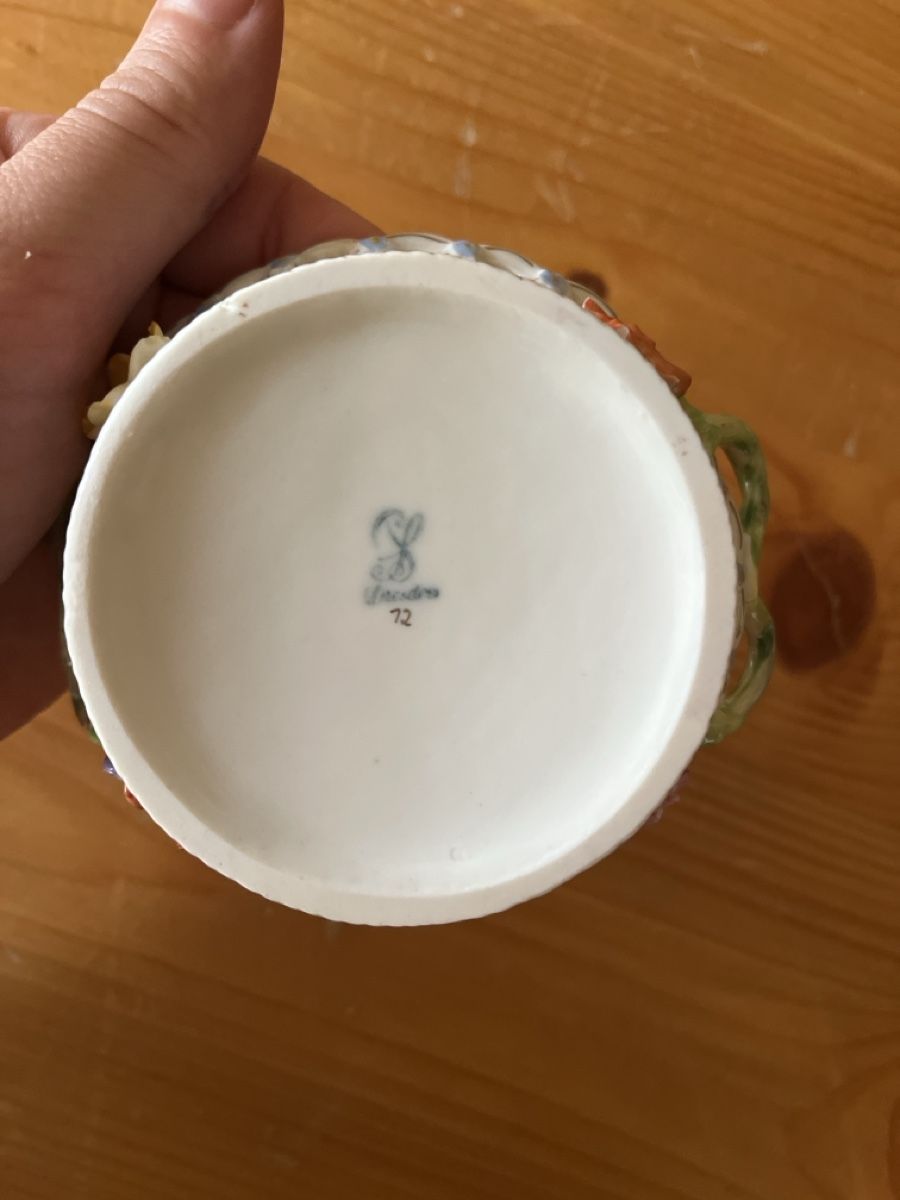 Schalen: Keramikschale mit Henkel und Blumenmotiv – Gebraucht aus Fischenthal von luc_82dg 2