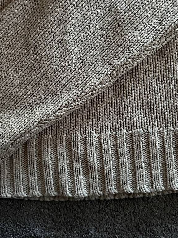 Pullover & Sweatshirts: Pullover – Gebraucht aus Schüpfen von ani_gj8r 1