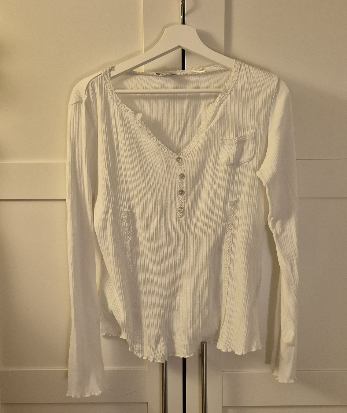 T-shirt: T-Shirt/ Hemd weiss – Usato da Zürich venduto da c_ysb2