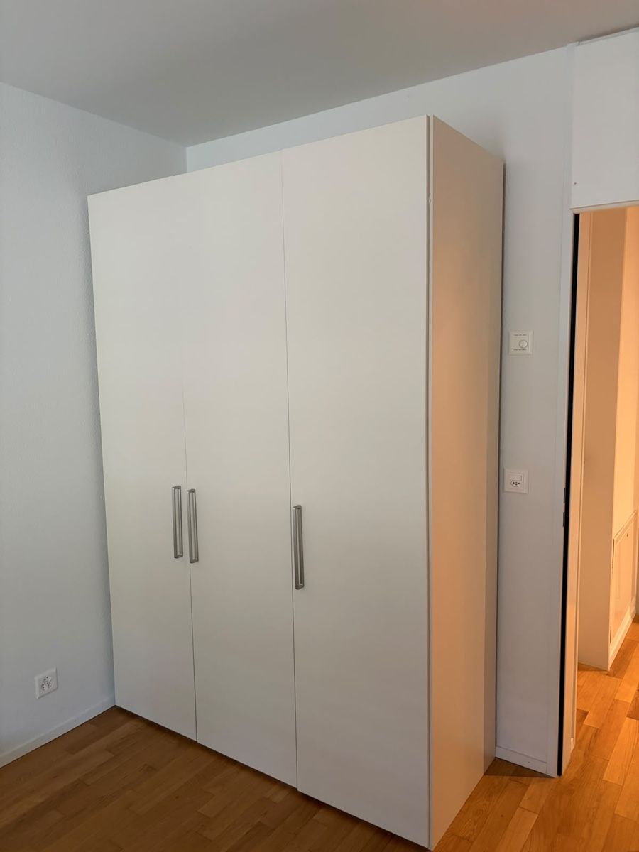 Schränke: Kleiderschrank Cremeweiss – Neu (gemäss Beschreibung) aus Bern von dan_xq8g 1