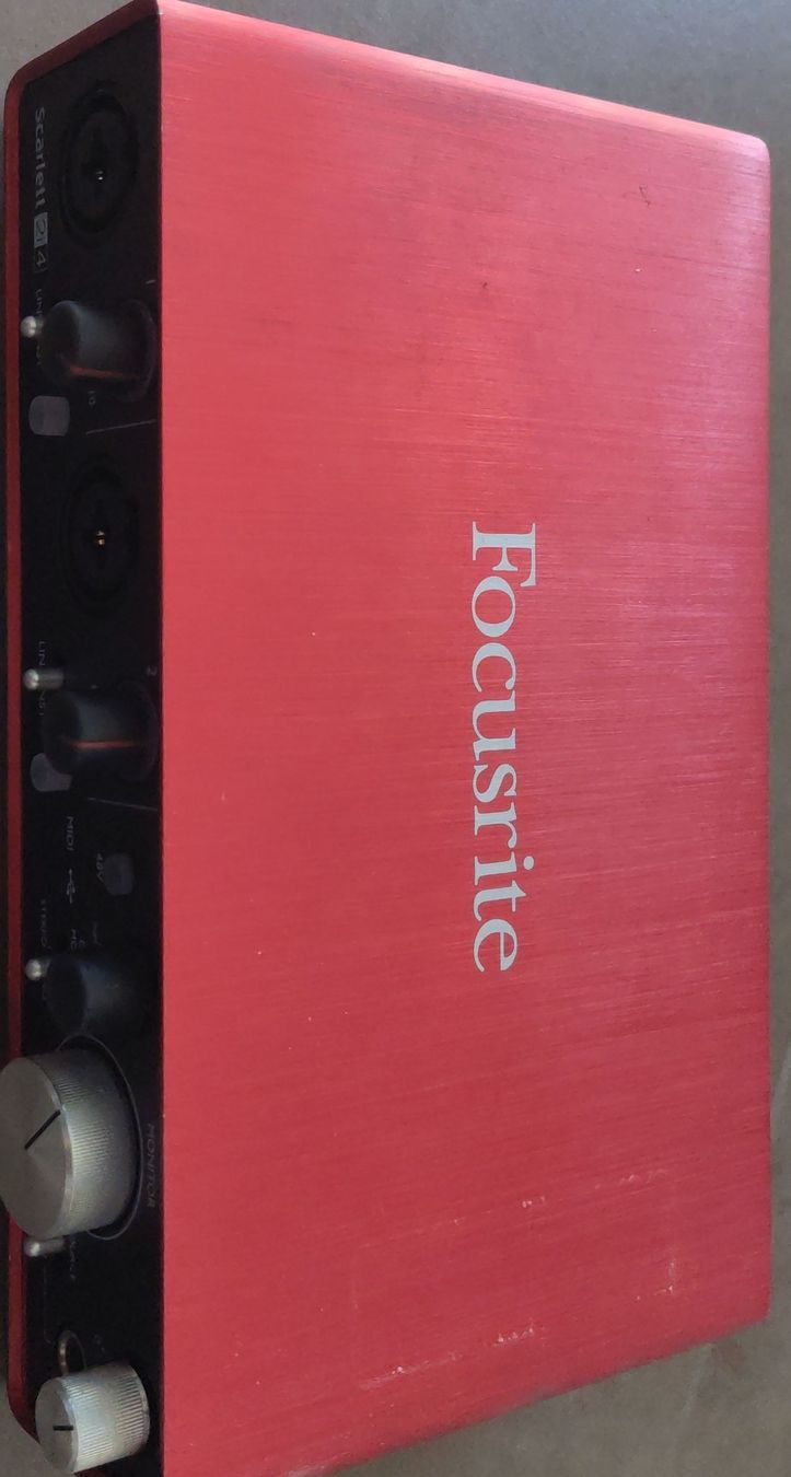 Focusrite Studioequipment: Focusrite Scarlett 2i4 2nd Gen. – Gebraucht aus Winterthur von daveinde