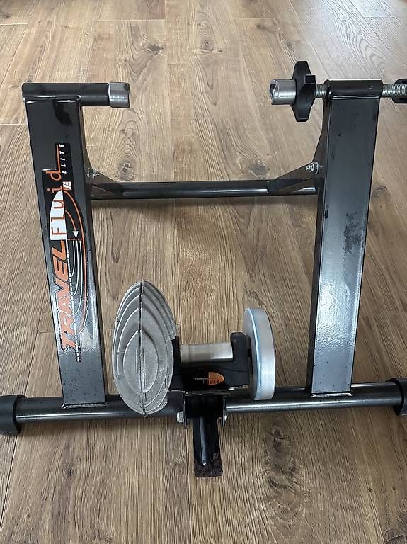 Hometrainer: Rollentrainer für Velo – Gebraucht aus Adliswil von Tenor3