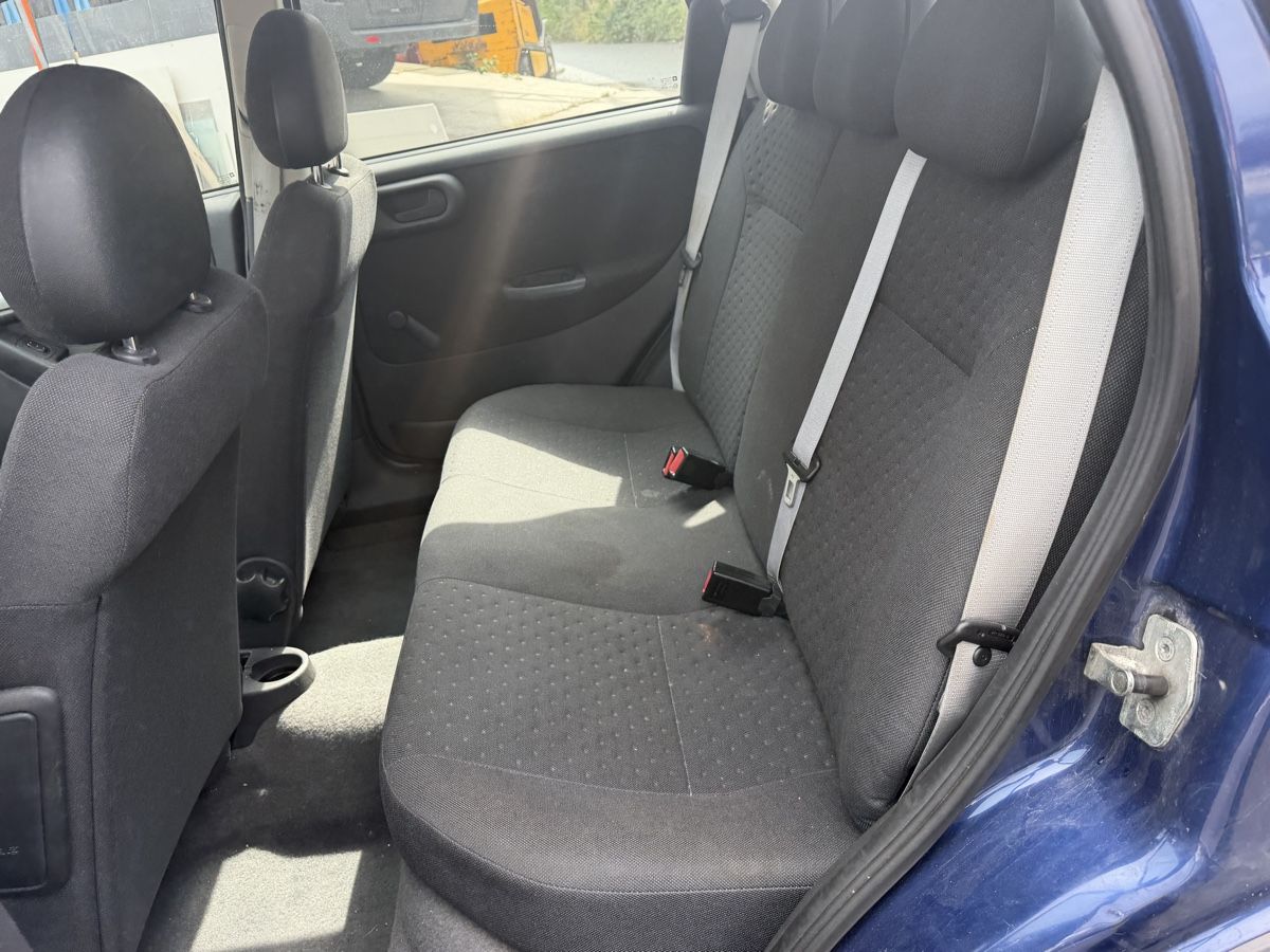 Opel Automobili: Opel Corsa C1,2 Benzin  – Usato da Amriswil venduto da Autocent 6