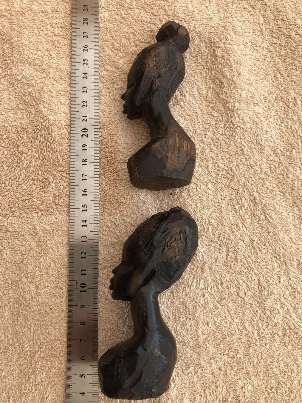 Statuette: 2 sculptures buste de femmes africaines – Usato da Goumoens-la-ville venduto da sfornallaz 2
