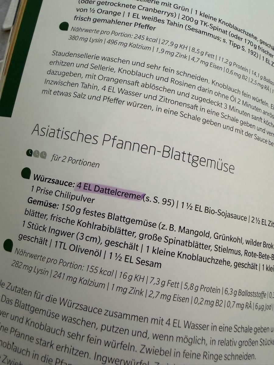 Bücher: Kochbuch Vegan Klischee Ade – Gebraucht aus Uster von LunaSel88 1