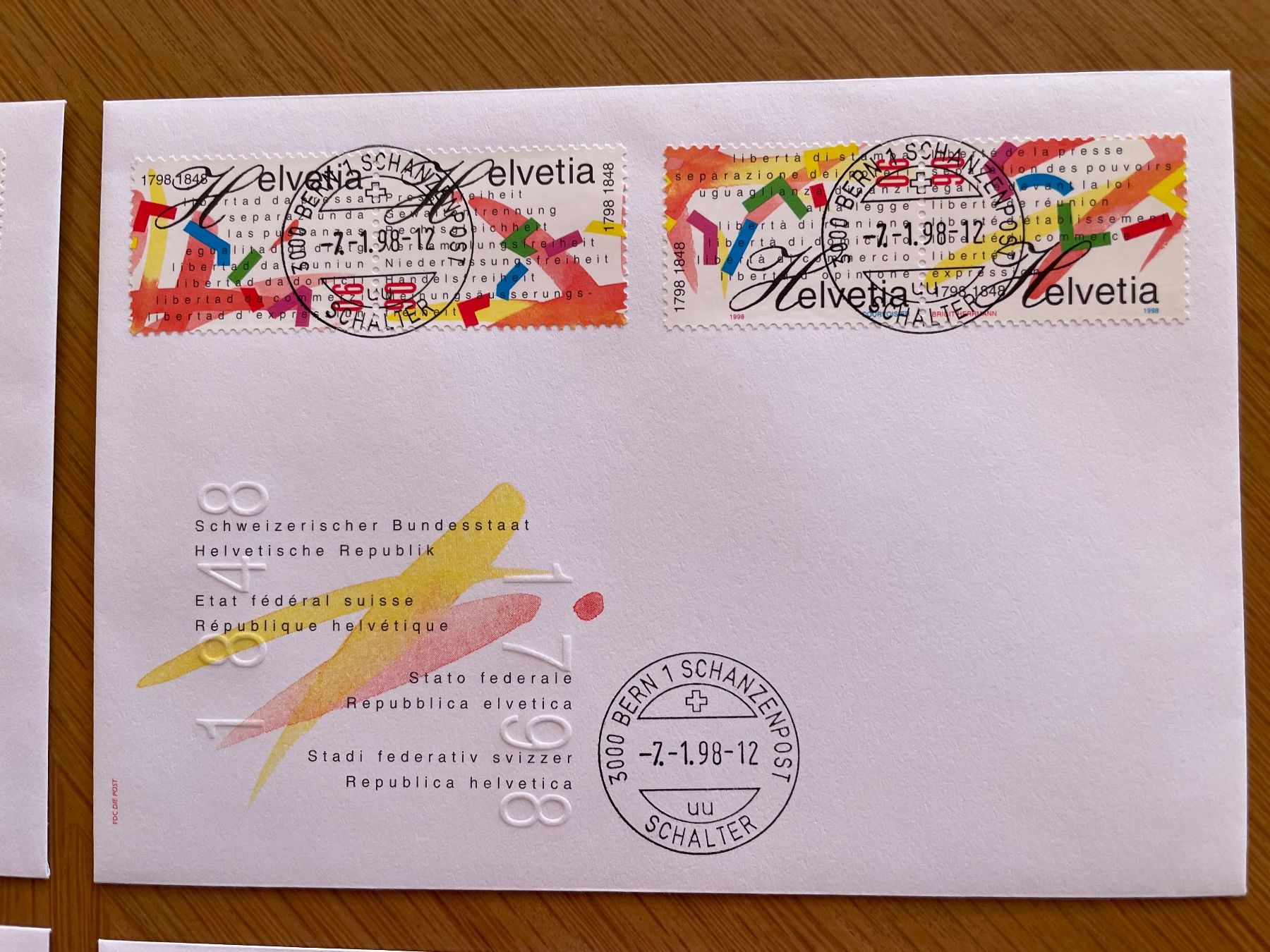 Tous les timbres: 4 doc. différents, 1er j, parfait état – D'occasion à Sonceboz-Sombeval par Comment2 2