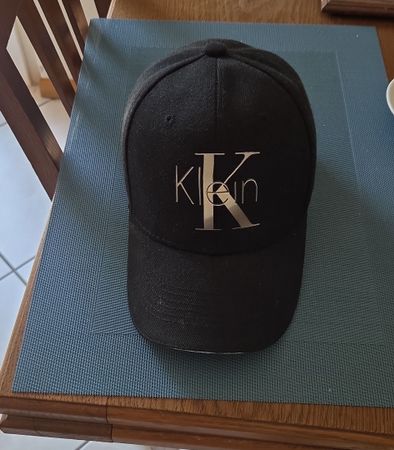 Casquette Calvin Klein noire - Portée quelques fois!