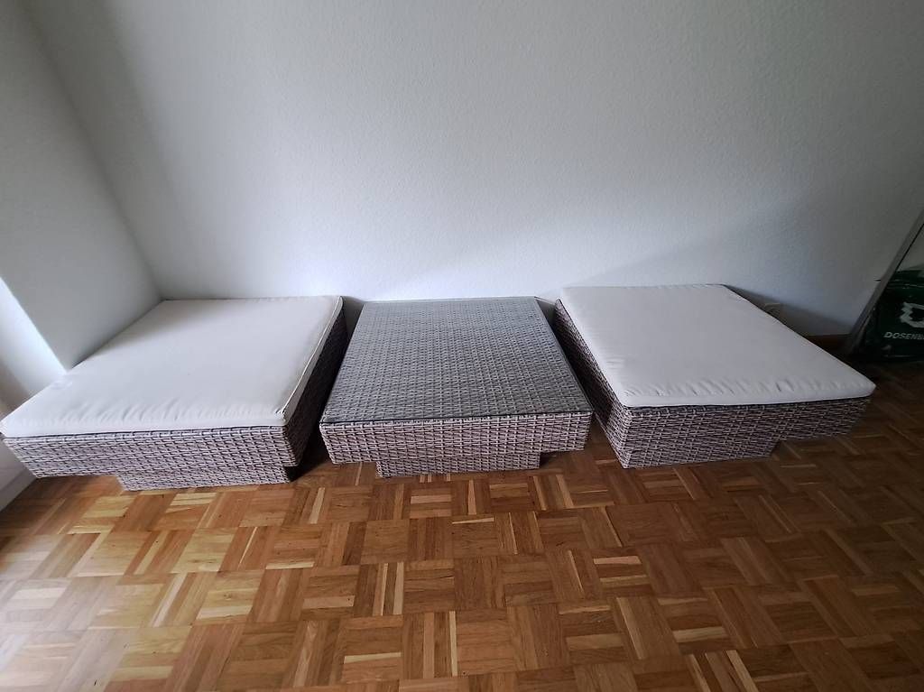 Tischset: Balcony table and chairs / Balkontisch und Stühle – Gebraucht aus Basel von sha_wj5p 1