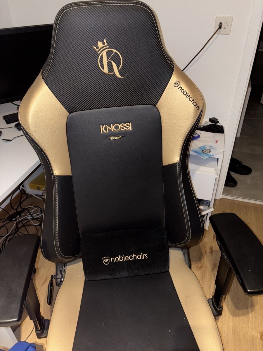 Noblechairs Sedie: Knossi X Noblechair Gaming Stuhl – Nuovo (secondo la descrizione) da Bern venduto da Janis.a 2