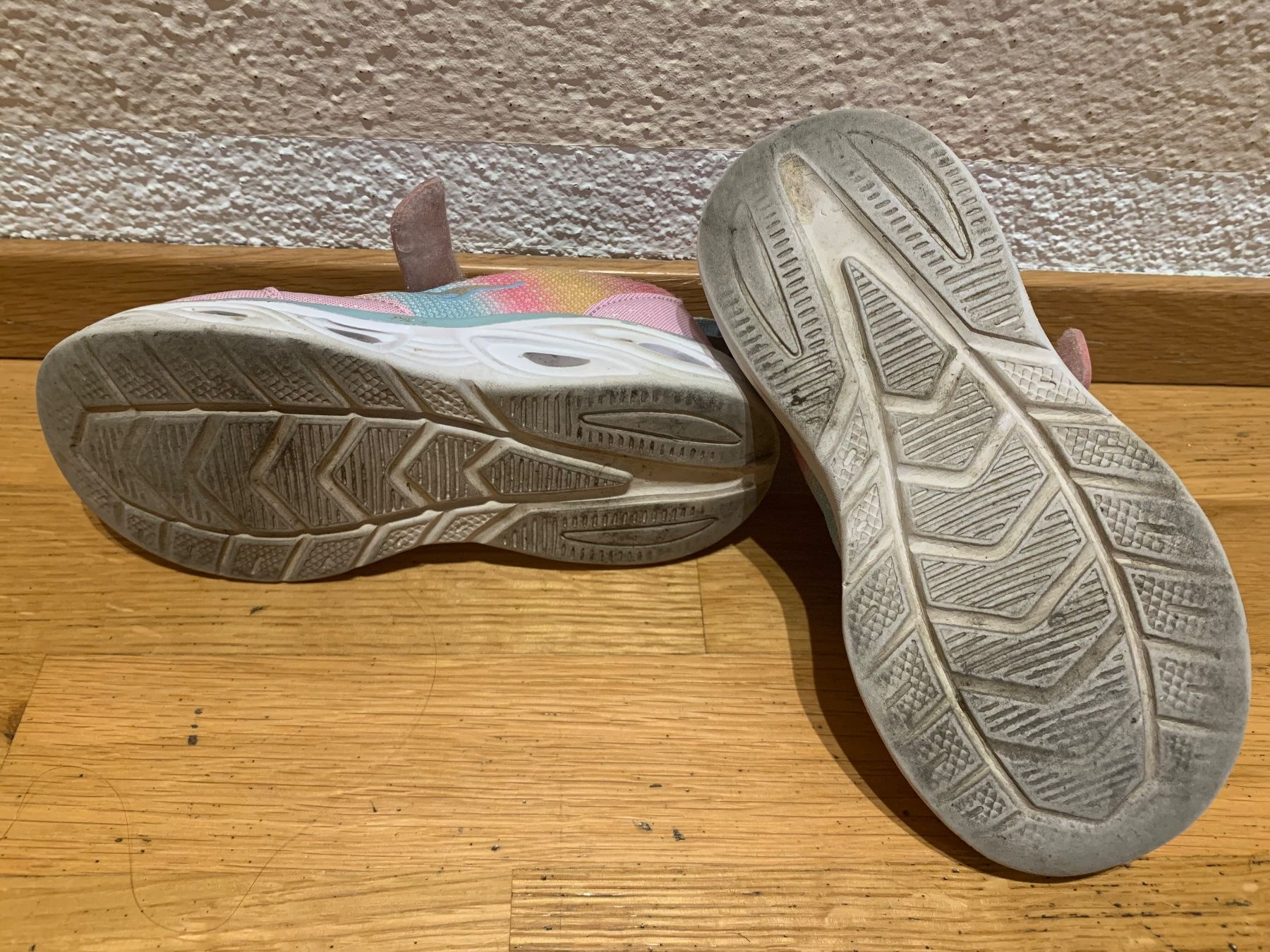 Schuhe für Mädchen: Sneaker Kinder Mädchen Gr.28 – Gebraucht aus Bülach von engeli92 1