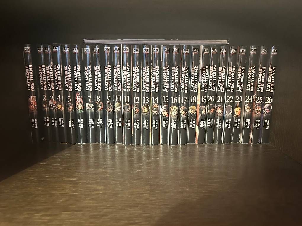 Bücher: Intégral AOT SNK – Neu (gemäss Beschreibung) aus Epalinges von chaya_78
