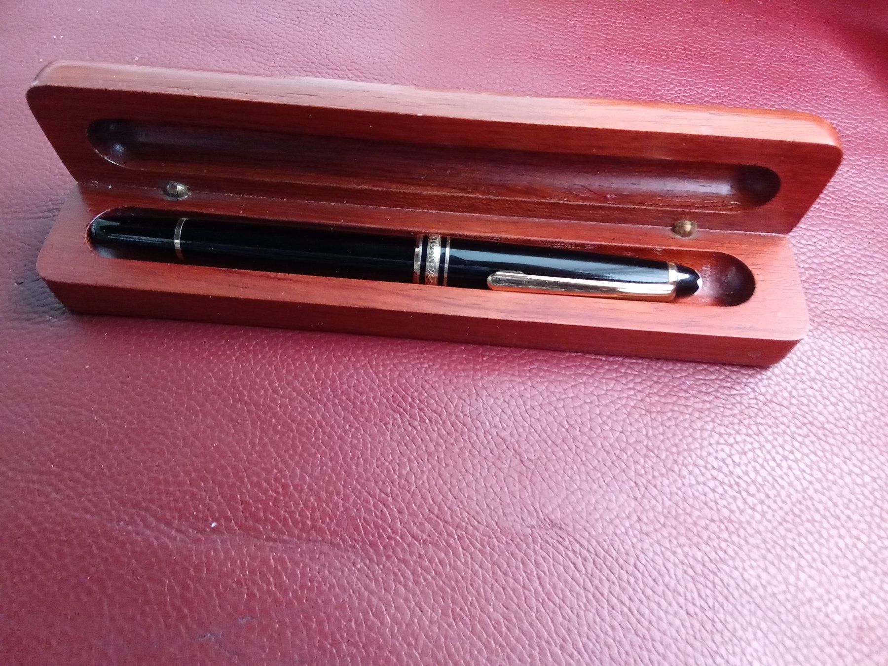 Montblanc Penna & Evidenziatori: FÜLLFEDERHALTER MONTBLANC "MEISTERSTÜCK" – Usato da Muri BE venduto da Alk 4