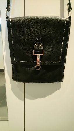 Schicke Umhänge-Tasche Leder