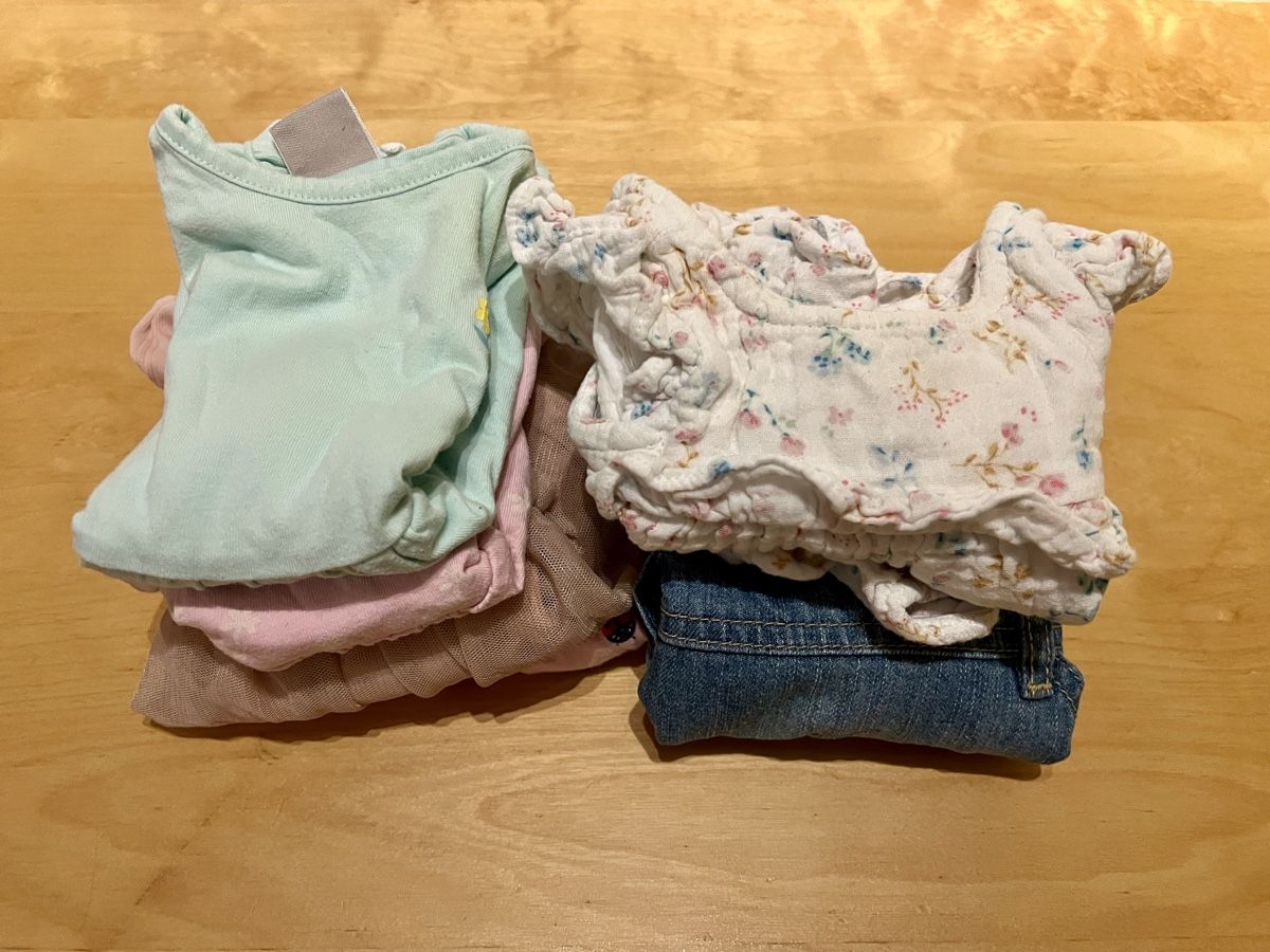 Lotti & Set di vestiti: Sommer Set Mädchen Kleider Grösse 62 – Usato da Zürich venduto da Rajkumari