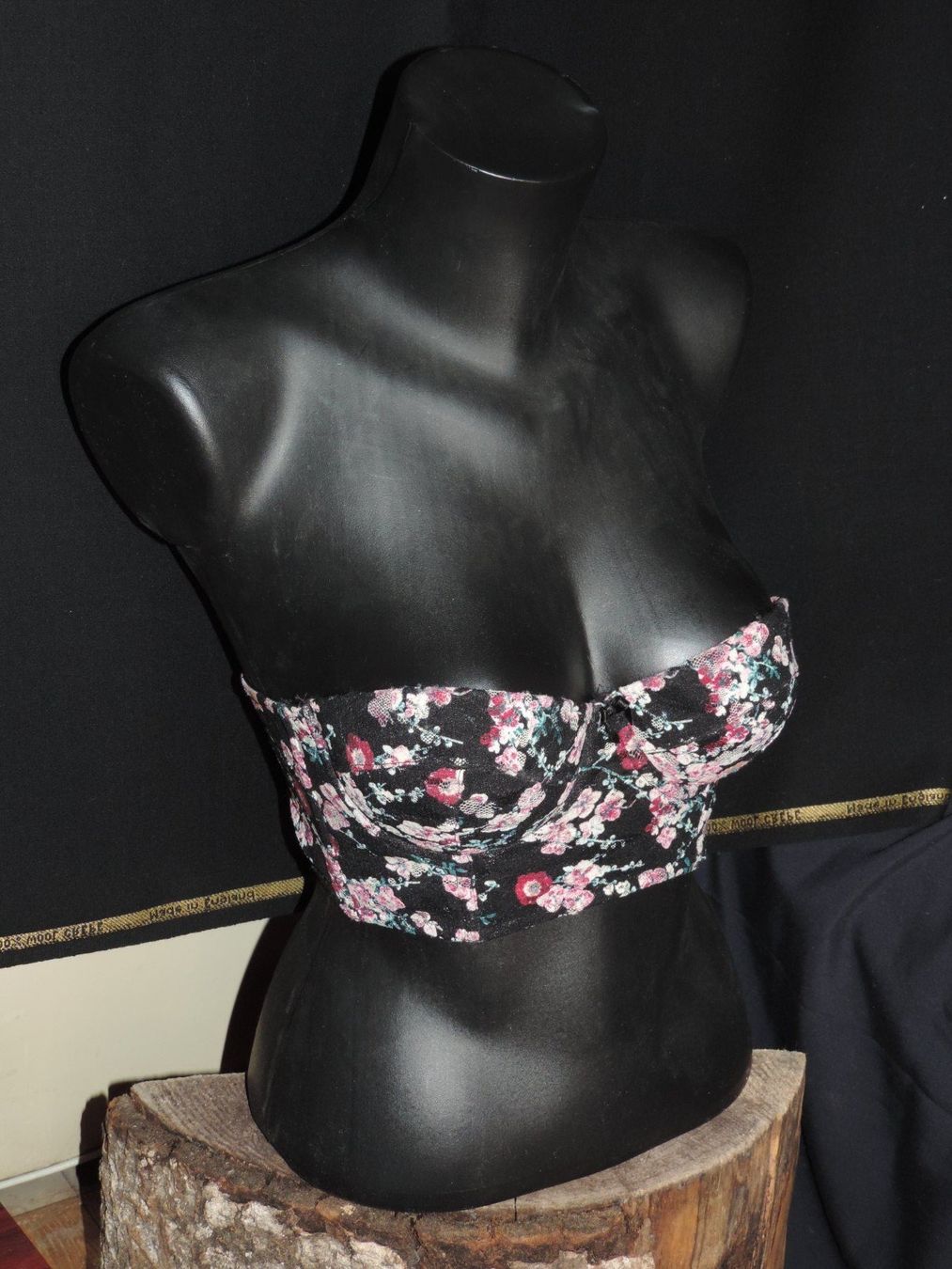 Altra biancheria intima: soutien gorge noir à fleurs – Nuovo (secondo la descrizione) da Genève venduto da Axelle333 2