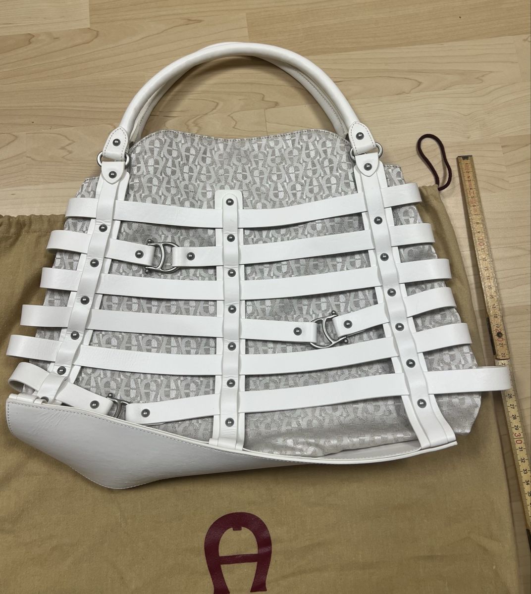 Aigner Borse da donna: Aigner grosse Tasche weiss Leder & Canvas – Usato da Illnau venduto da evelineundamelie 3