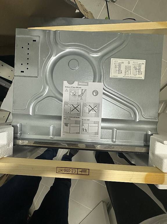 Fours: Miele Einbaubackofen Modell H 2860-60 B – Neuf avec emballage d'origine à Riehen par KJM4125 3
